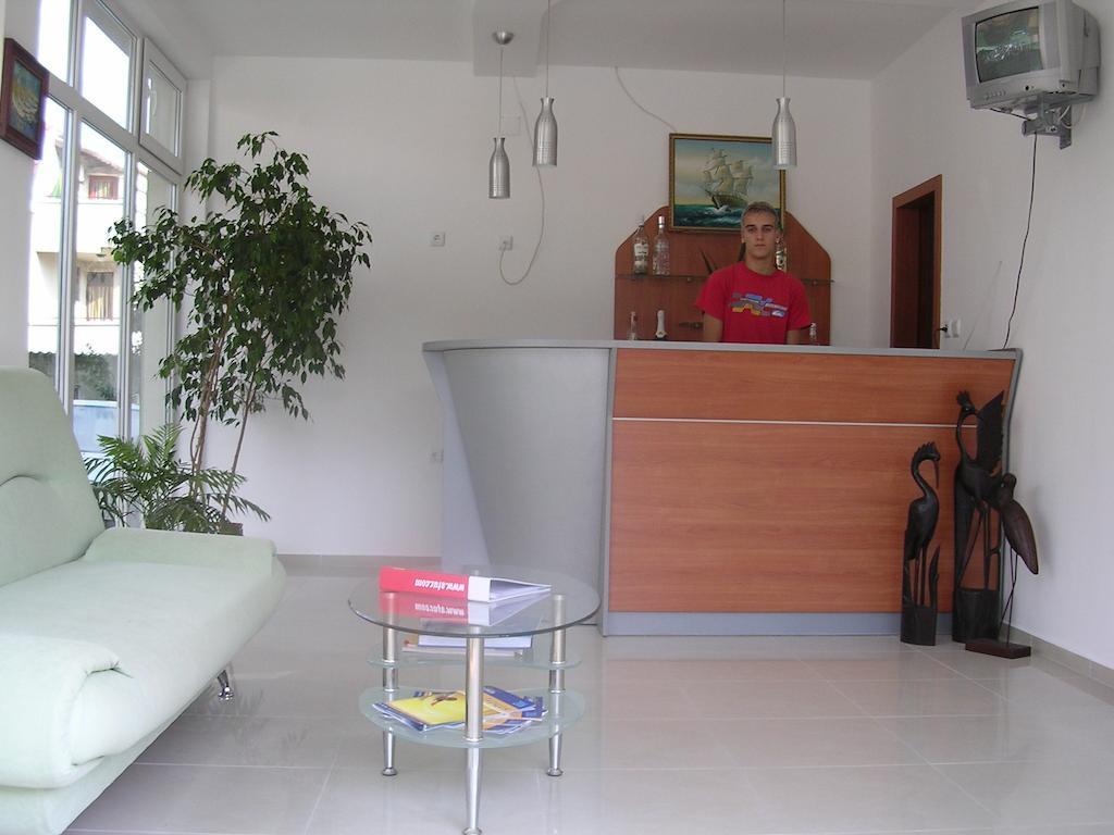 Pension Ruskovi Guesthouse Ravda Esterno foto